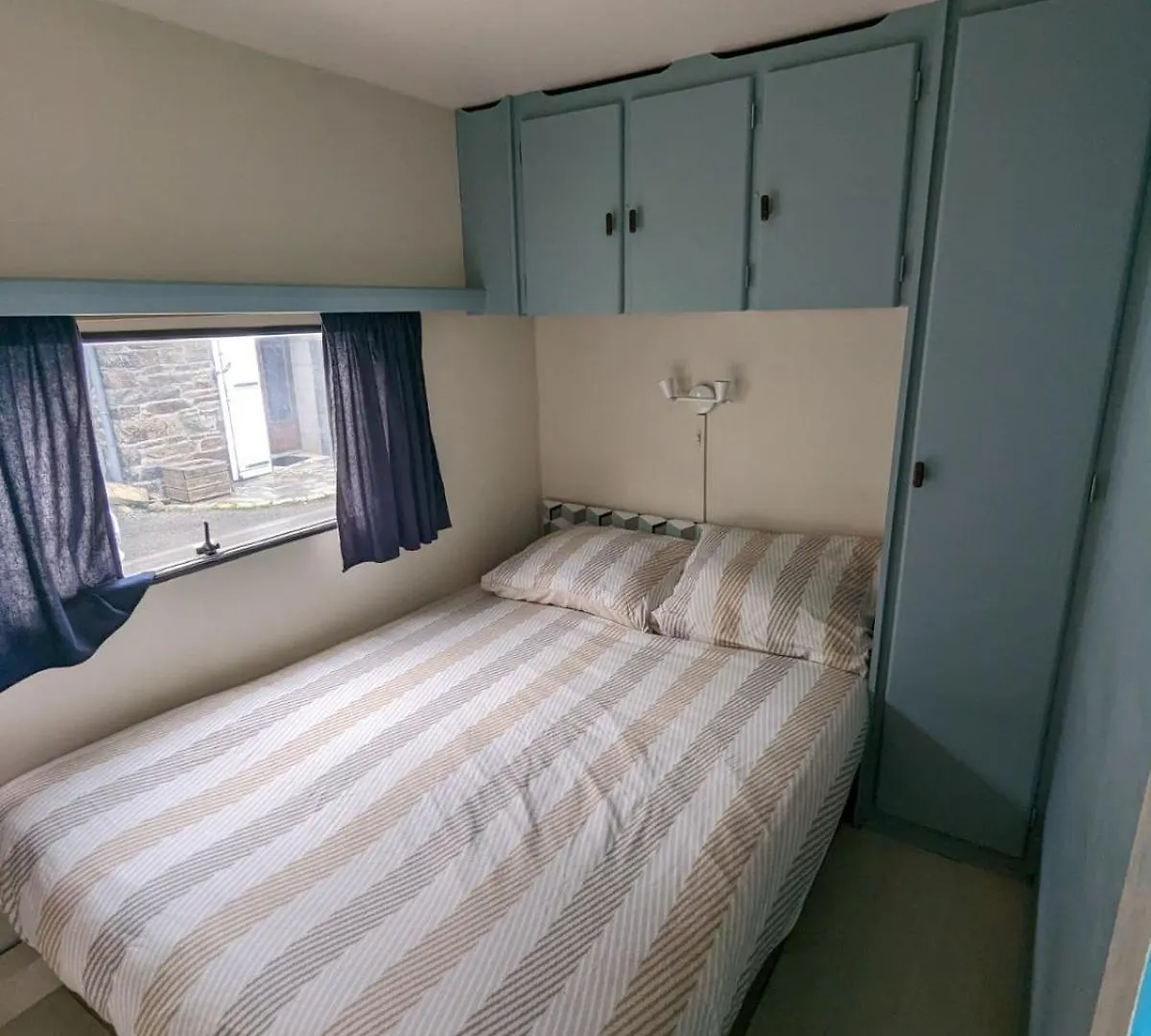 Mobil-Home A La Campagne Irvillac 0*,